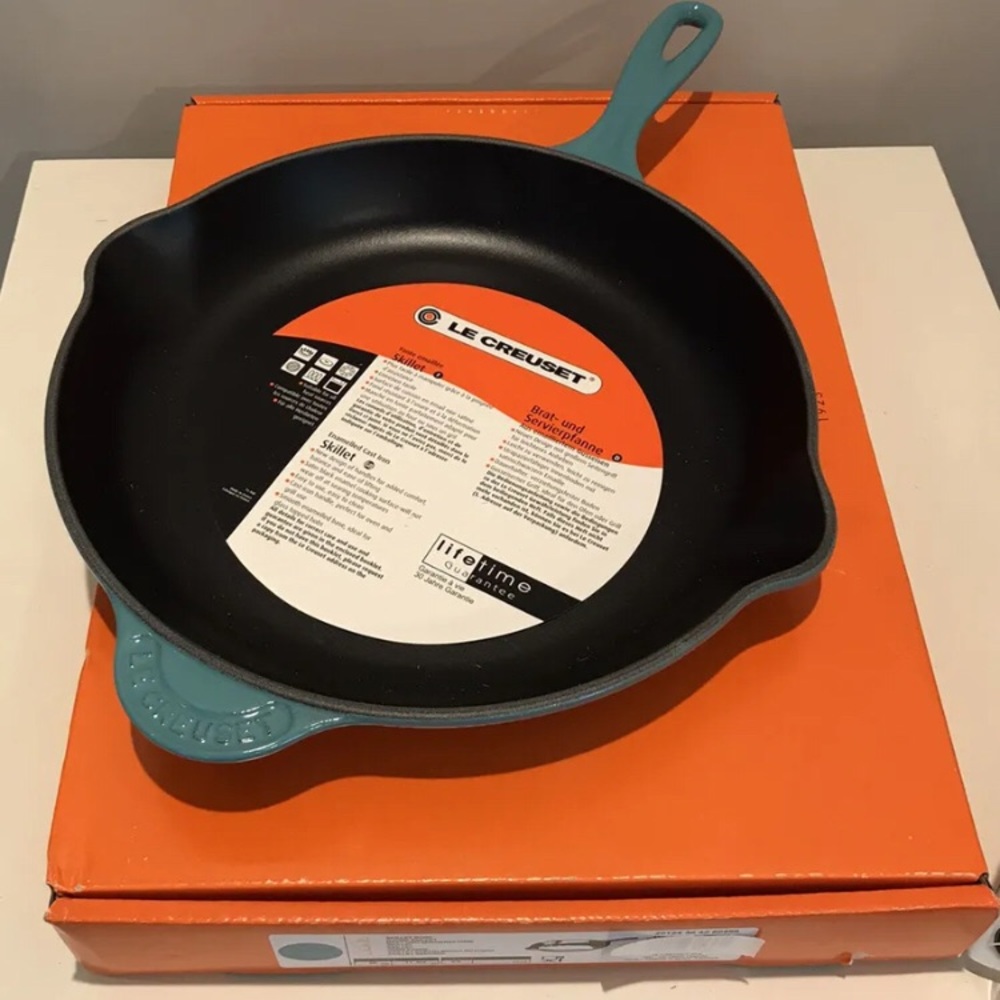 NEW Le Creuset 11.75” Cast Iron Skillet Turquoise / Blue